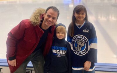 Visitor from England enjoys first ever hockey game in Steinbach